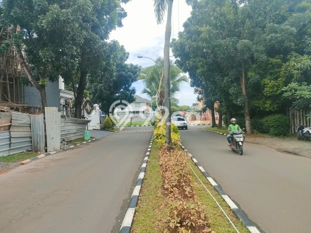 Jual Rumah Mewah Elegan Dengan View Eksklusif di BSD Puspita Loka, Tangerang Jual Rumah Mewah Elegan Dengan View Eksklusif di BSD Puspita Loka, Tangerang