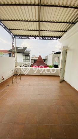 Hunian Mewah LB 300m2 Siap Pakai Desain Elegan di BSD City, Tangerang Hunian Mewah LB 300m2 Siap Pakai Desain Elegan di BSD City, Tangerang