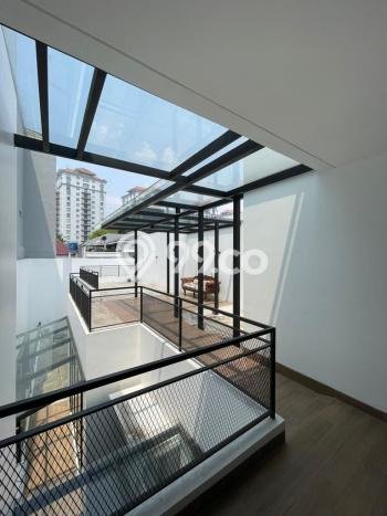 Rumah Eksklusif Siap Huni LT 395m2 di Menteng, Jakarta Pusat Rumah Eksklusif Siap Huni LT 395m2 di Menteng, Jakarta Pusat