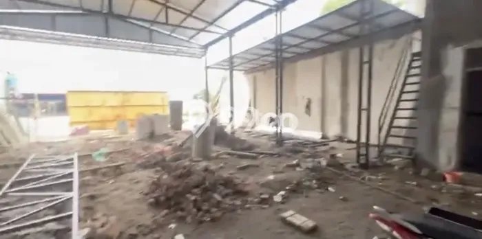 Area Ramai! Gudang Dijual di Mojosari untuk Bisnis Luas Bangunan 200m2 Area Ramai! Gudang Dijual di Mojosari untuk Bisnis Luas Bangunan 200m2