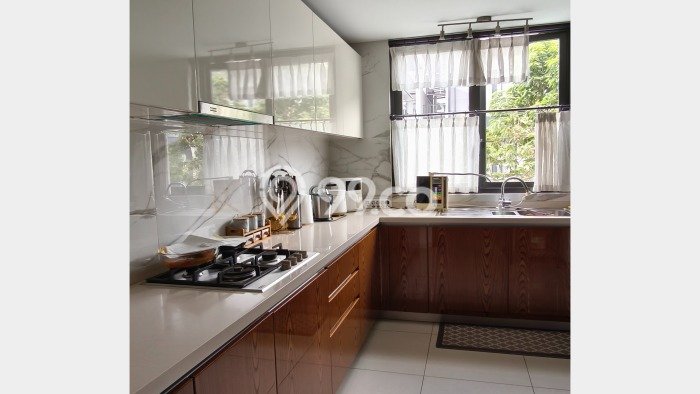 Best Deal Hunian Mewah Ideal dan Luas di BSD, Tangerang Selatan Best Deal Hunian Mewah Ideal dan Luas di BSD, Tangerang Selatan