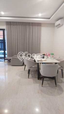 Rumah Mewah LB 211m2 Siap Pakai Desain Elegan di Gading Serpong, Tangerang Rumah Mewah LB 211m2 Siap Pakai Desain Elegan di Gading Serpong, Tangerang
