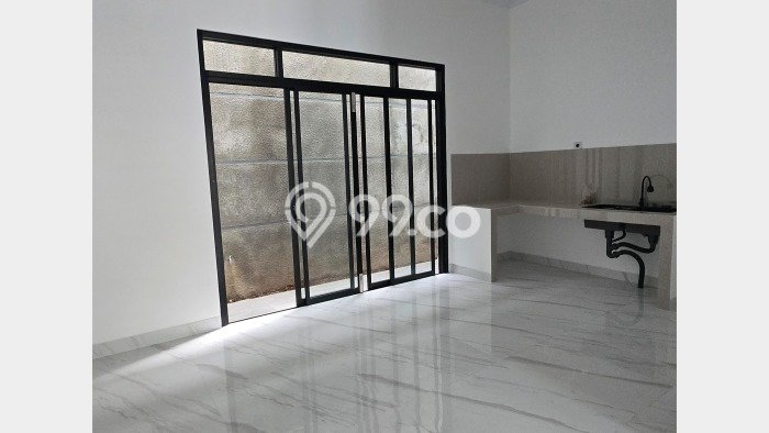 Dijual Rumah Luas Elegan Dengan View Eksklusif di Meruya, Jakarta Barat Dijual Rumah Luas Elegan Dengan View Eksklusif di Meruya, Jakarta Barat