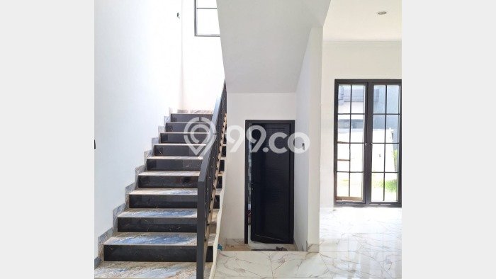 Dijual Hunian Mewah dengan Fasilitas Sekitar Lengkap di BSD, Tangerang Selatan Dijual Hunian Mewah dengan Fasilitas Sekitar Lengkap di BSD, Tangerang Selatan