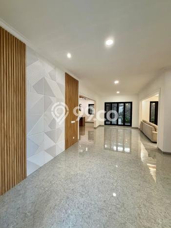 Hunian Mewah Dijual LT 240m2 di BSD, Tangerang Selatan Hunian Mewah Dijual LT 240m2 di BSD, Tangerang Selatan