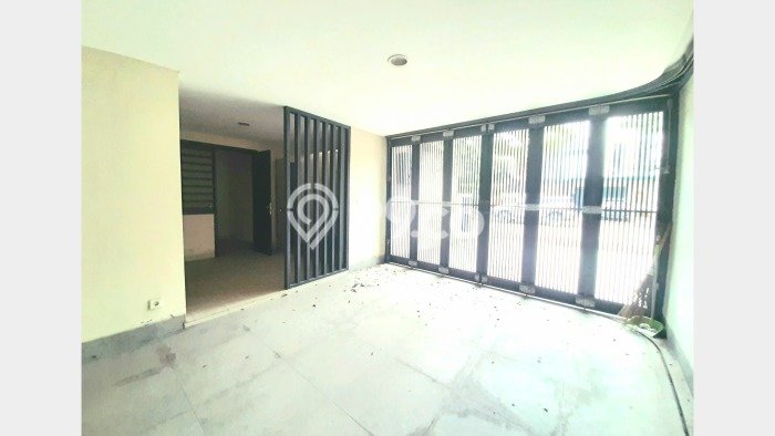 For Sale Rumah Mewah Exclusive di BSD, Tangerang Selatan For Sale Rumah Mewah Exclusive di BSD, Tangerang Selatan