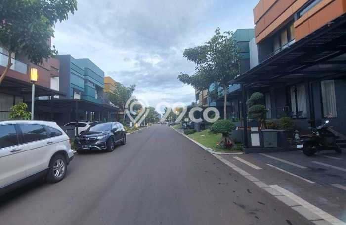 Rumah Mewah LB 211m2 Siap Pakai Desain Elegan di Gading Serpong, Tangerang Rumah Mewah LB 211m2 Siap Pakai Desain Elegan di Gading Serpong, Tangerang