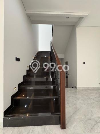 Dijual Hunian Mewah dengan Fasilitas Sekitar Lengkap di BSD, Tangerang Selatan Dijual Hunian Mewah dengan Fasilitas Sekitar Lengkap di BSD, Tangerang Selatan
