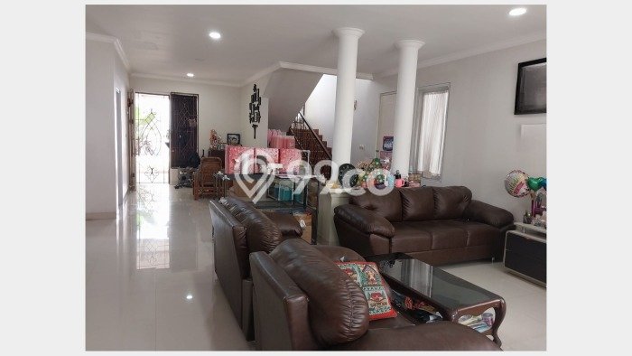 Rumah Mewah LB 180m2 Siap Pakai Desain Elegan di Gading Serpong, Tangerang Rumah Mewah LB 180m2 Siap Pakai Desain Elegan di Gading Serpong, Tangerang