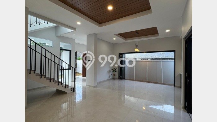 Hunian Eksklusif Dijual LT 140m2 di BSD, Tangerang Selatan Hunian Eksklusif Dijual LT 140m2 di BSD, Tangerang Selatan