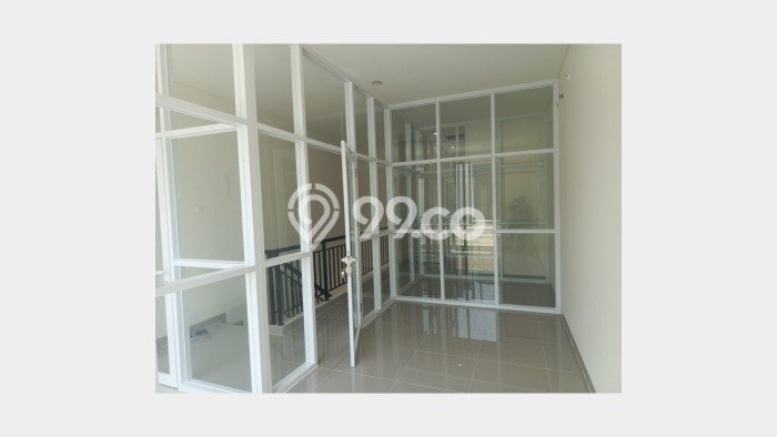 FOR RENT! Ruko di Gading Serpong Cocok untuk Bisnis 81m2 FOR RENT! Ruko di Gading Serpong Cocok untuk Bisnis 81m2