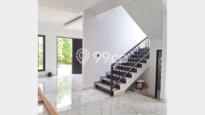 Dijual Hunian Mewah dengan Fasilitas Sekitar Lengkap di BSD, Tangerang Selatan Dijual Hunian Mewah dengan Fasilitas Sekitar Lengkap di BSD, Tangerang Selatan