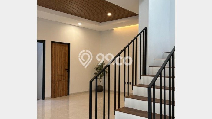 Hunian Eksklusif Dijual LT 140m2 di BSD, Tangerang Selatan Hunian Eksklusif Dijual LT 140m2 di BSD, Tangerang Selatan