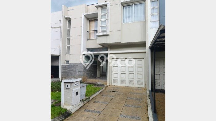 Jual Rumah Mewah Megah Dengan View Eksklusif di Gading Serpong, Tangerang Jual Rumah Mewah Megah Dengan View Eksklusif di Gading Serpong, Tangerang