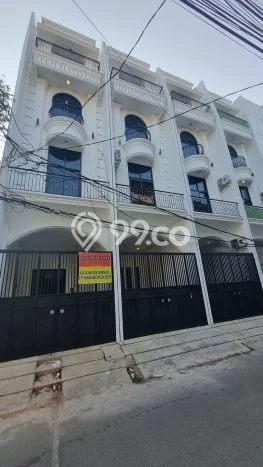 Hunian Nyaman Asri 4 KT Siap Pakai di Teluk Gong Jakarta Utara Hunian Nyaman Asri 4 KT Siap Pakai di Teluk Gong Jakarta Utara