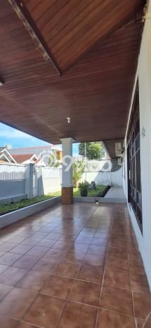 Jual Rumah Mewah Elegan Dengan View Eksklusif di Damai, Balikpapan Jual Rumah Mewah Elegan Dengan View Eksklusif di Damai, Balikpapan