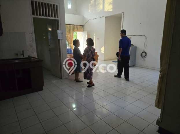 Kesempatan Memiliki Rumah LT 300m2m² / LB 200m2m² di Lokasi Strategis , Balikpapan Kesempatan Memiliki Rumah LT 300m2m² / LB 200m2m² di Lokasi Strategis , Balikpapan