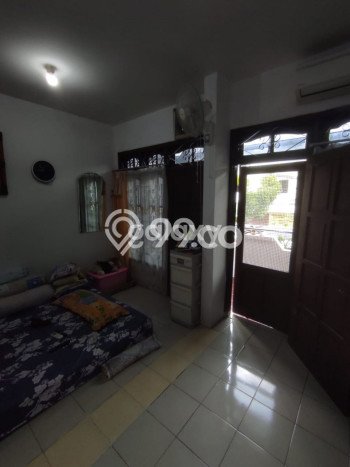Rumah Modern Minimalis 4 KT Siap Huni di Tambaksari Rumah Modern Minimalis 4 KT Siap Huni di Tambaksari