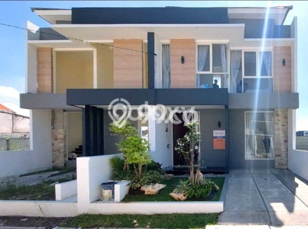 For Sale Rumah 2 Kamar Lokasi Strategis Bagus dan Strategis di Rungkut For Sale Rumah 2 Kamar Lokasi Strategis Bagus dan Strategis di Rungkut