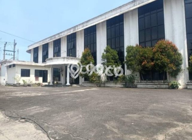 Unit Pabrik Dijual di Sukodono Sidoarjo Luas Tanah 10000m2, Luas Bangunan 5000m2 Unit Pabrik Dijual di Sukodono Sidoarjo Luas Tanah 10000m2, Luas Bangunan 5000m2