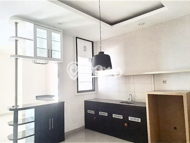 Dijual Rumah Premium dengan Fasilitas Sekitar Lengkap di Mulyorejo, Surabaya Dijual Rumah Premium dengan Fasilitas Sekitar Lengkap di Mulyorejo, Surabaya