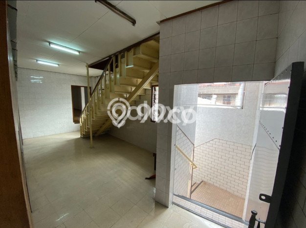 Kantor Komersial Disewakan di Tambaksari Surabaya Luas 600m2 Kantor Komersial Disewakan di Tambaksari Surabaya Luas 600m2
