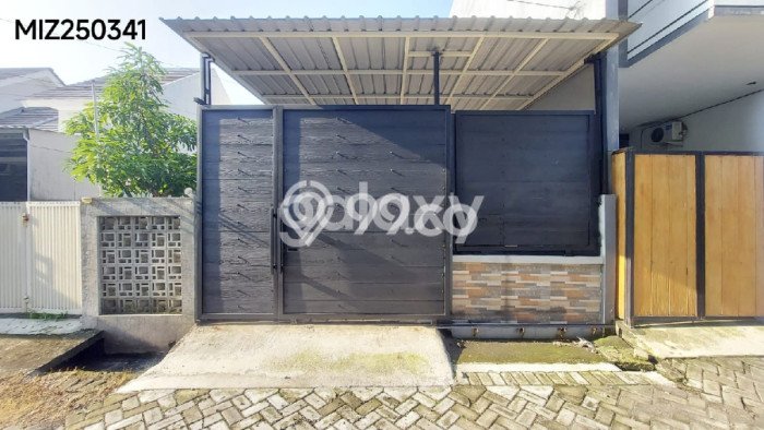 For Sale Rumah 2 Kamar Lokasi Ideal Nyaman dan Strategis di Sukolilo For Sale Rumah 2 Kamar Lokasi Ideal Nyaman dan Strategis di Sukolilo