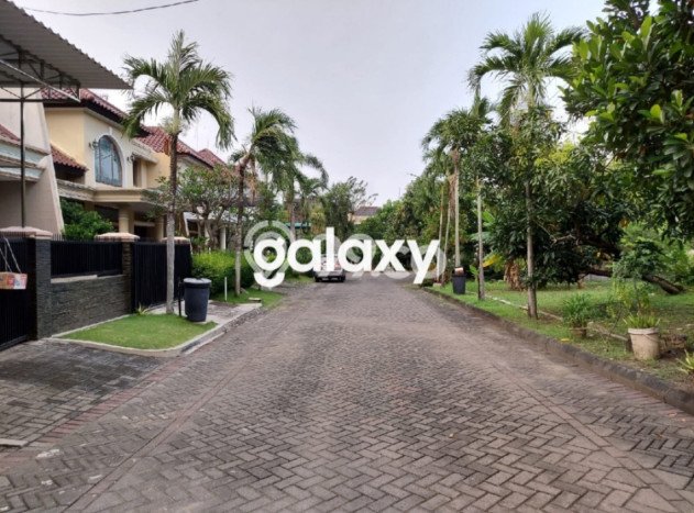 Dijual Rumah Mewah Exclusive di Dukuh Pakis, Surabaya Dijual Rumah Mewah Exclusive di Dukuh Pakis, Surabaya