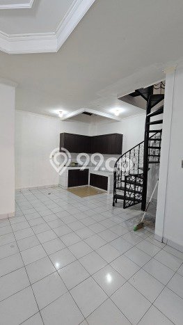 Rumah sewa siap huni 3 Kamar Tidur di Duri Kepa, Jakarta Barat Rumah sewa siap huni 3 Kamar Tidur di Duri Kepa, Jakarta Barat