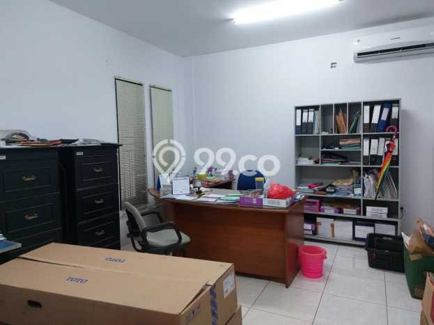 Kantor Bagus Dijual LB 365m2 Lokasi Strategis Jakarta Barat Area Cocok untuk Bisnis Kantor Bagus Dijual LB 365m2 Lokasi Strategis Jakarta Barat Area Cocok untuk Bisnis