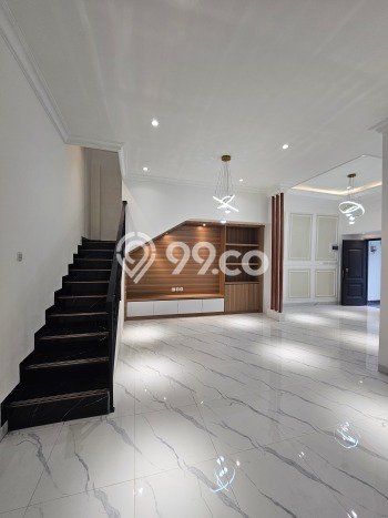 Rumah Elit Modern Siap Huni di Joglo Jakarta Barat Rumah Elit Modern Siap Huni di Joglo Jakarta Barat