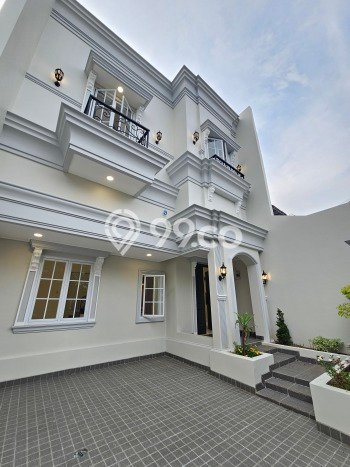 Rumah Elit Modern Siap Huni di Joglo Jakarta Barat Rumah Elit Modern Siap Huni di Joglo Jakarta Barat