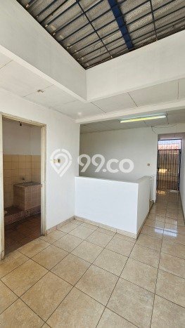 Ruko Bagus Dijual LB 200m2 Lokasi Strategis Jakarta Barat Area Cocok untuk Bisnis Ruko Bagus Dijual LB 200m2 Lokasi Strategis Jakarta Barat Area Cocok untuk Bisnis