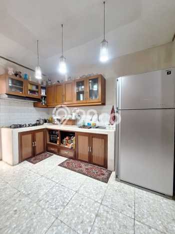 Rumah Modern 3 KT di Cireundeu Tangerang Rumah Modern 3 KT di Cireundeu Tangerang