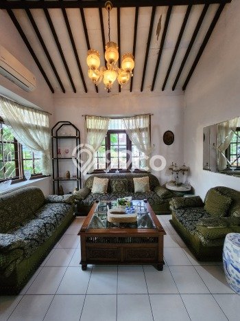 For Sale! Luxury House LT 255m2 Desain Elegan di Cipete For Sale! Luxury House LT 255m2 Desain Elegan di Cipete