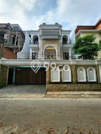 Rumah Eksklusif Dijual LT 330m2 di Cilandak, Jakarta Selatan Rumah Eksklusif Dijual LT 330m2 di Cilandak, Jakarta Selatan