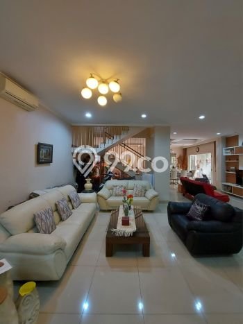 Ready to Use! Luxury House LT 255m2 Desain Elegan di Bintaro Ready to Use! Luxury House LT 255m2 Desain Elegan di Bintaro