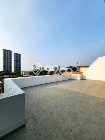 Rumah Eksklusif Dijual LT 330m2 di Cilandak, Jakarta Selatan Rumah Eksklusif Dijual LT 330m2 di Cilandak, Jakarta Selatan