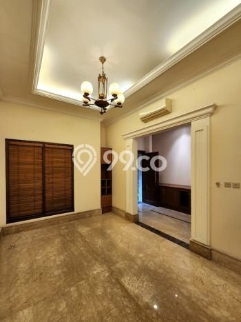 Sewa Rumah Nyaman LT 1300m2 / LB 1000m2 di Pondok Pinang, Jakarta Selatan Sewa Rumah Nyaman LT 1300m2 / LB 1000m2 di Pondok Pinang, Jakarta Selatan