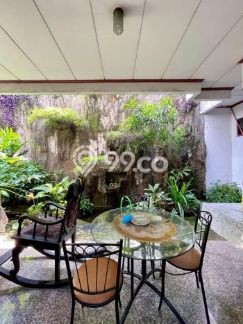 Rumah Elit Modern Tanpa Renovasi di Pondok Pinang Jakarta Selatan Rumah Elit Modern Tanpa Renovasi di Pondok Pinang Jakarta Selatan