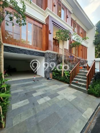 Dijual Rumah Luas Elegan Dengan View Cantik di Kemang, Jakarta Selatan Dijual Rumah Luas Elegan Dengan View Cantik di Kemang, Jakarta Selatan