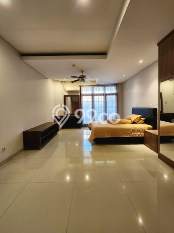Hunian Bagus Disewakan di Pondok Indah, Jakarta Selatan LT 500m2, LB 800m2 Hunian Bagus Disewakan di Pondok Indah, Jakarta Selatan LT 500m2, LB 800m2
