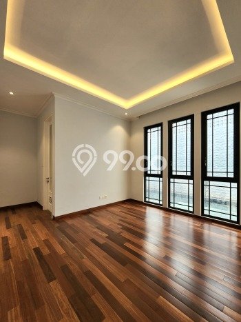 Rumah Eksklusif Dijual LT 330m2 di Cilandak, Jakarta Selatan Rumah Eksklusif Dijual LT 330m2 di Cilandak, Jakarta Selatan