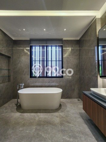 Rumah Elit LB 510m2 Siap Pakai Desain Elegan di Kemang, Jakarta Selatan Rumah Elit LB 510m2 Siap Pakai Desain Elegan di Kemang, Jakarta Selatan