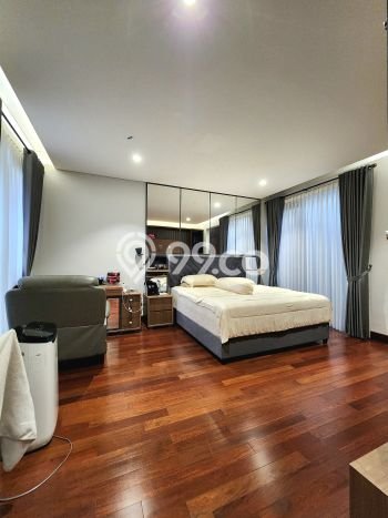 Hot Offer Hunian Premium Ideal dan Luas di Cilandak, Jakarta Selatan Hot Offer Hunian Premium Ideal dan Luas di Cilandak, Jakarta Selatan