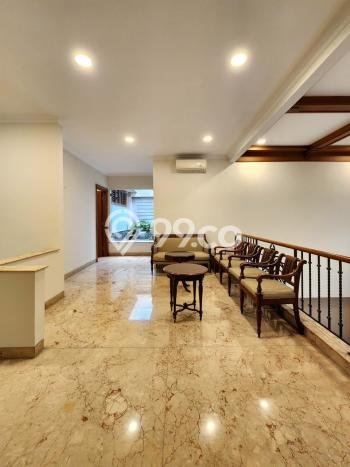 Ready to Use! Luxury House LT 310m2 Desain Modern di Pondok Indah Ready to Use! Luxury House LT 310m2 Desain Modern di Pondok Indah