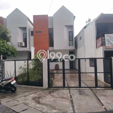 Rumah Luxury Modern Tanpa Renovasi di Bintaro Jakarta Selatan Rumah Luxury Modern Tanpa Renovasi di Bintaro Jakarta Selatan