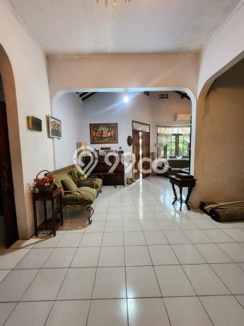 For Sale! Luxury House LT 255m2 Desain Elegan di Cipete For Sale! Luxury House LT 255m2 Desain Elegan di Cipete