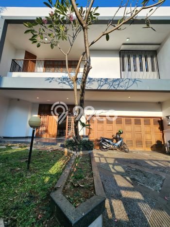 Hunian Bagus Disewakan di Pondok Indah, Jakarta Selatan LT 500m2, LB 800m2 Hunian Bagus Disewakan di Pondok Indah, Jakarta Selatan LT 500m2, LB 800m2