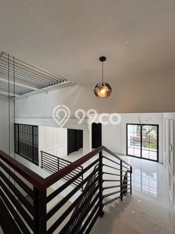 Rumah Luxury Modern Tanpa Renovasi di Bintaro Tangerang Selatan Rumah Luxury Modern Tanpa Renovasi di Bintaro Tangerang Selatan